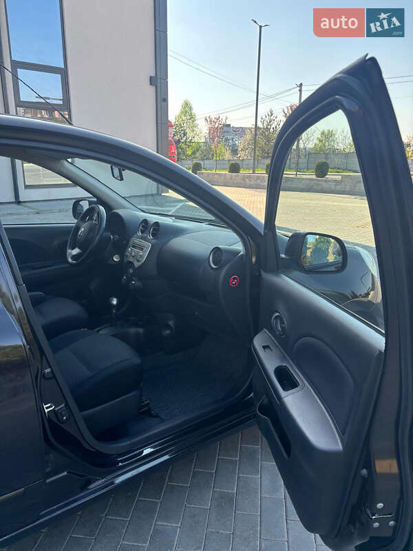 Хэтчбек Nissan Micra 2011 в Ровно