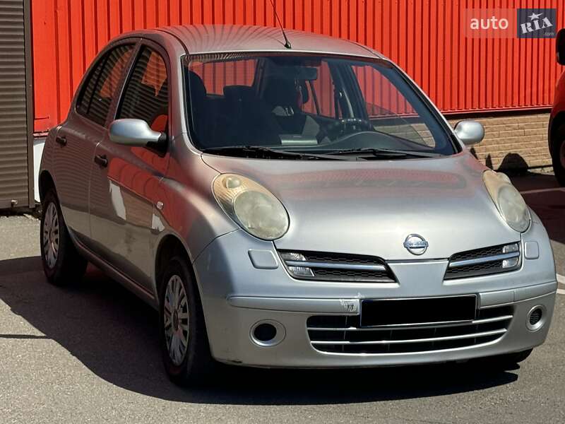 Хетчбек Nissan Micra 2006 в 