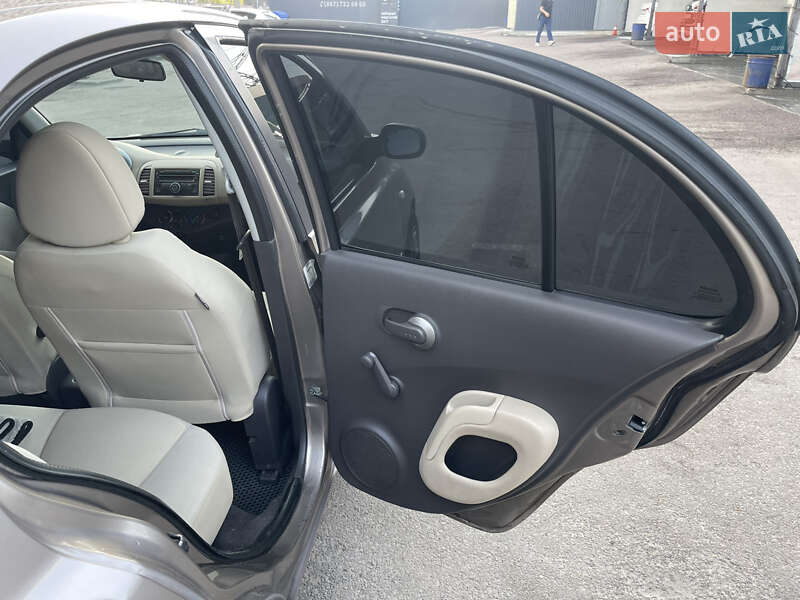 Хетчбек Nissan Micra 2007 в Києві