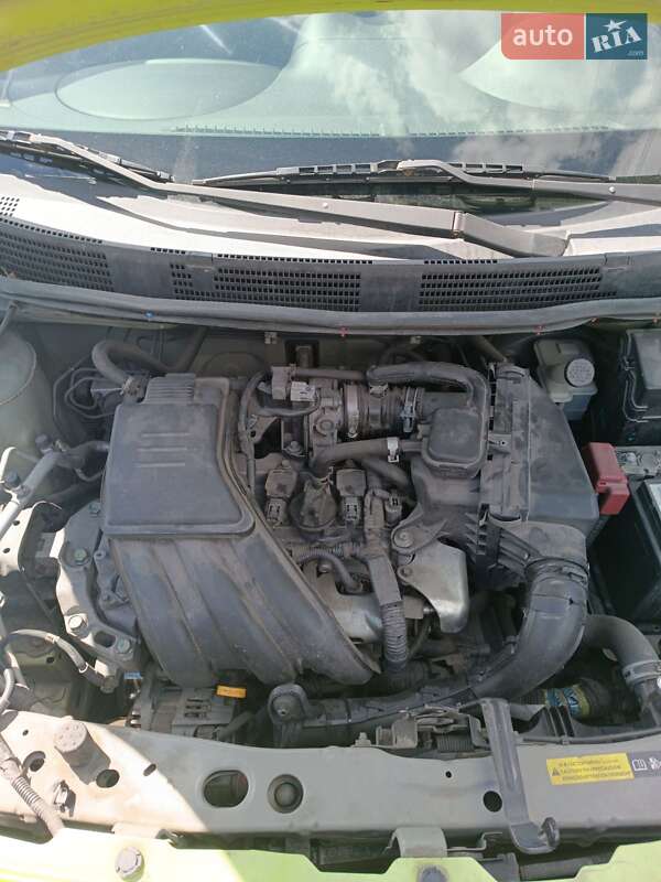 Хетчбек Nissan Micra 2013 в Києві