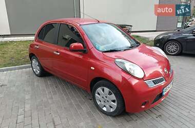 Хэтчбек Nissan Micra 2010 в 