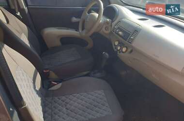 Хэтчбек Nissan Micra 2006 в 