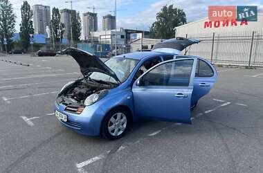 Хетчбек Nissan Micra 2004 в 