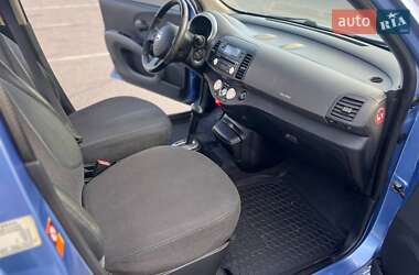 Хетчбек Nissan Micra 2004 в 