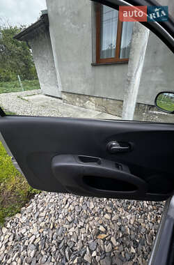 Хэтчбек Nissan Micra 2009 в 