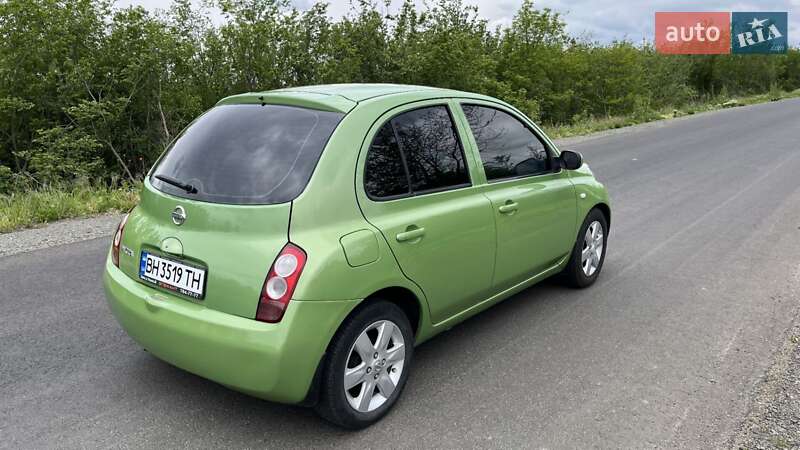 Хэтчбек Nissan Micra 2004 в Подольске