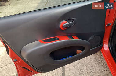 Хетчбек Nissan Micra 2007 в 
