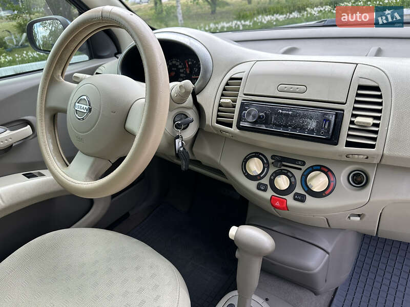 Хетчбек Nissan Micra 2004 в Кропивницькому