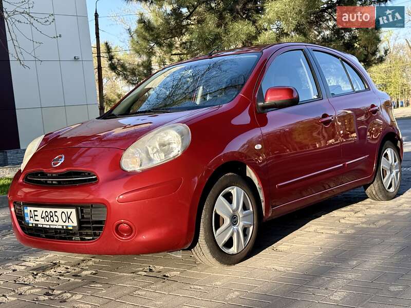 Хэтчбек Nissan Micra 2012 в Днепре