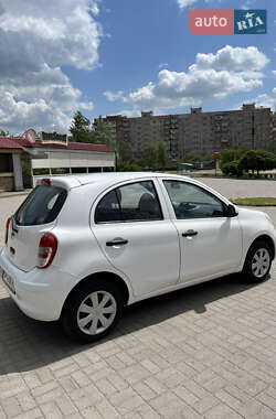 Хетчбек Nissan Micra 2015 в 