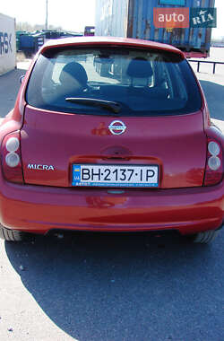 Хетчбек Nissan Micra 2005 в 