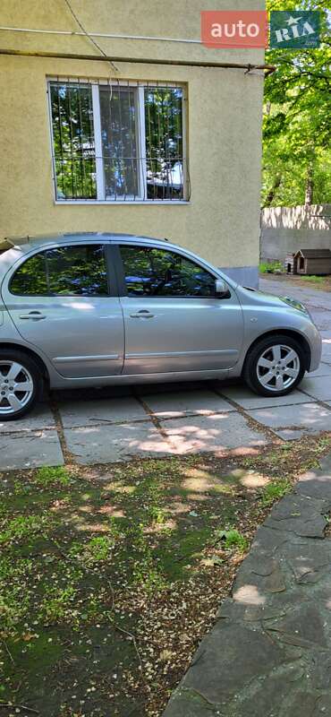 Хэтчбек Nissan Micra 2009 в Днепре