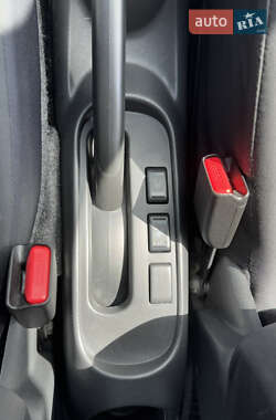 Хэтчбек Nissan Micra 2013 в 