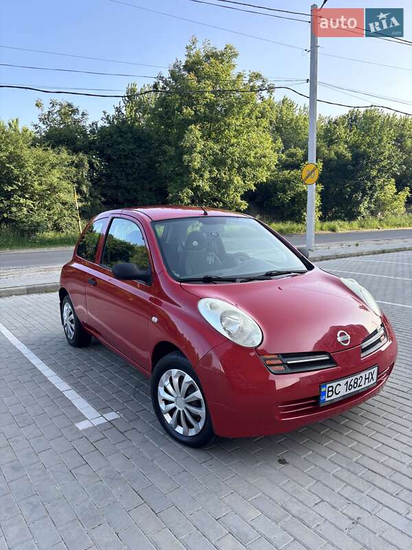 Хетчбек Nissan Micra 2004 в Львові