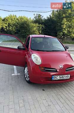 Хэтчбек Nissan Micra 2004 в 