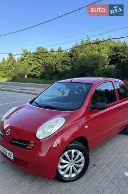 Хэтчбек Nissan Micra 2004 в 