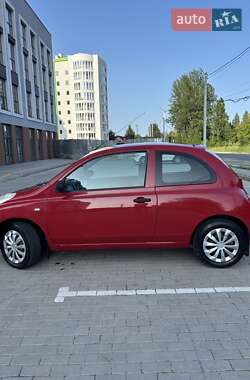 Хэтчбек Nissan Micra 2004 в 