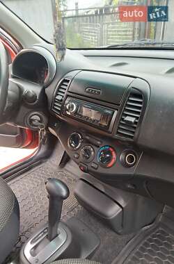 Хэтчбек Nissan Micra 2008 в 
