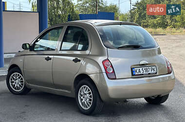 Хэтчбек Nissan Micra 2004 в 
