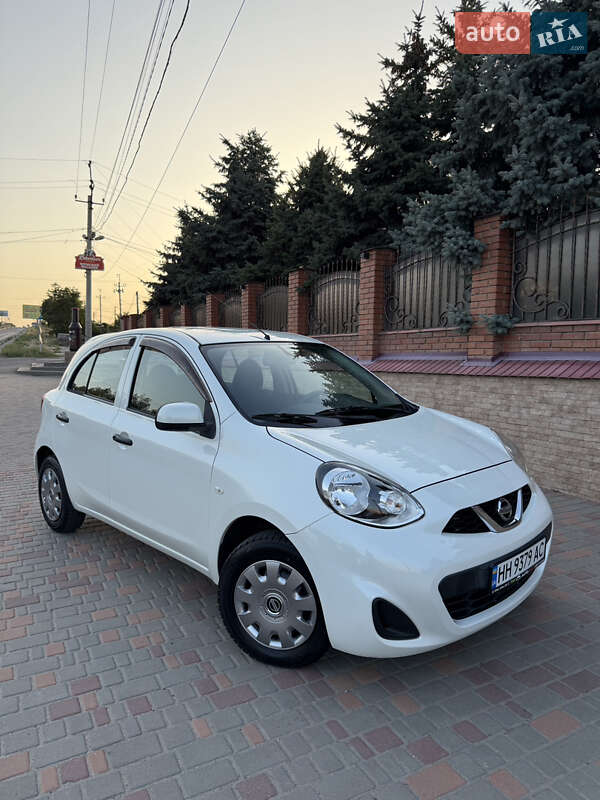 Хэтчбек Nissan Micra 2015 в Одессе