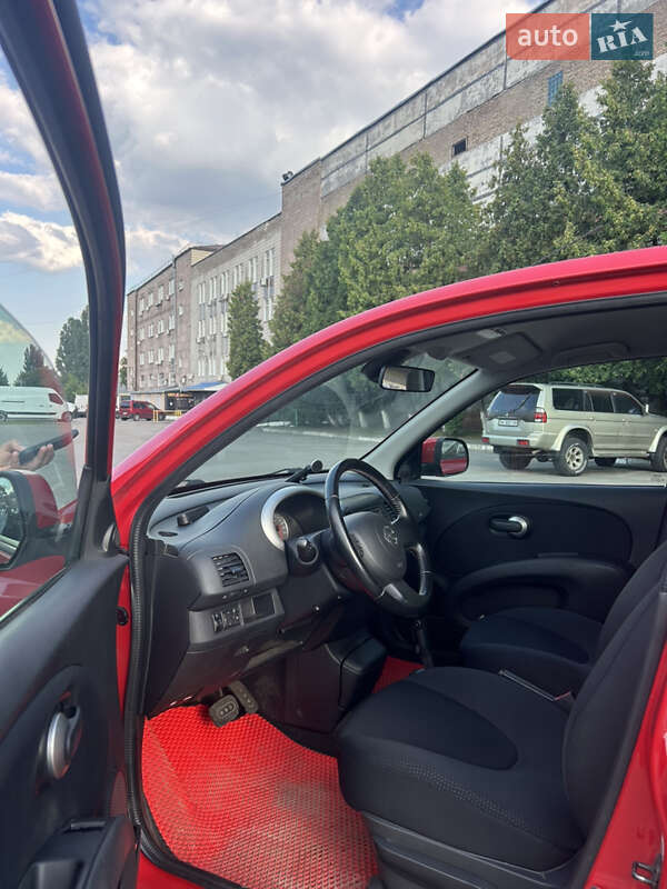 Хетчбек Nissan Micra 2010 в Києві