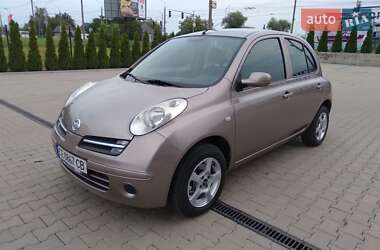 Хэтчбек Nissan Micra 2006 в Черновцах