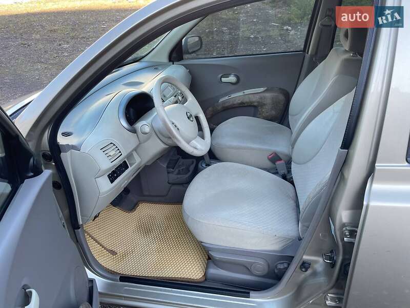 Хетчбек Nissan Micra 2003 в Дніпрі