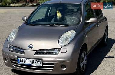 Хэтчбек Nissan Micra 2005 в Хороле