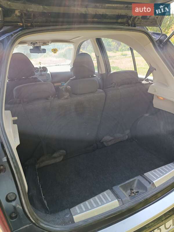 Хэтчбек Nissan Micra 2010 в Сумах