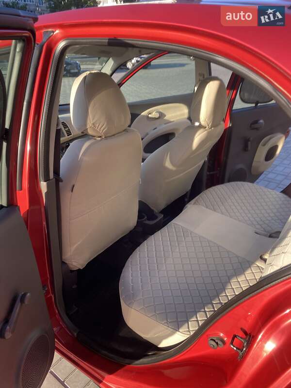 Хэтчбек Nissan Micra 2008 в Днепре