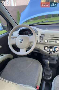 Хэтчбек Nissan Micra 2007 в 