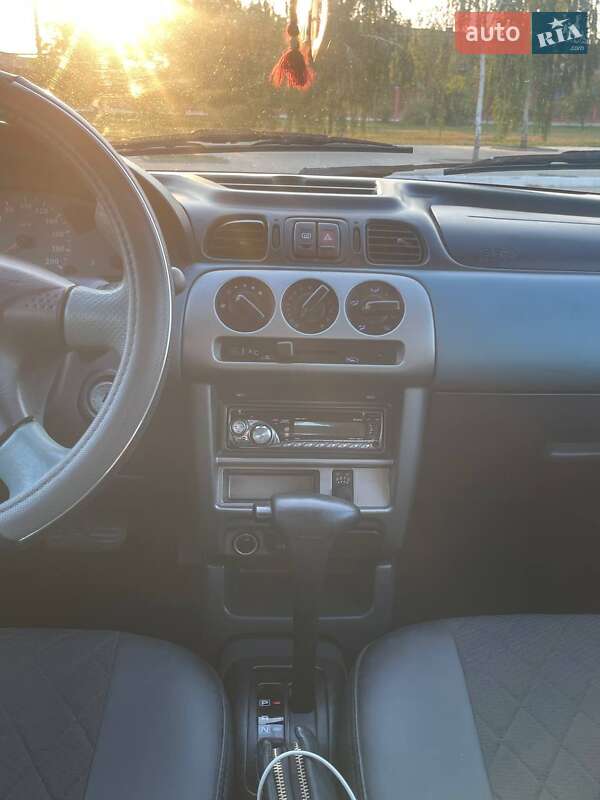 Хэтчбек Nissan Micra 2002 в Измаиле фото 15 Хэтчбек Nissan Micra 2002 в Измаиле