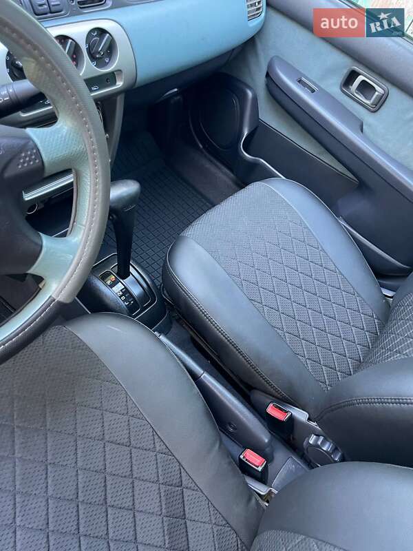 Хэтчбек Nissan Micra 2002 в Измаиле фото 39 Хэтчбек Nissan Micra 2002 в Измаиле