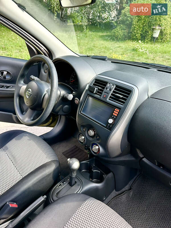 Хэтчбек Nissan Micra 2013 в Киеве