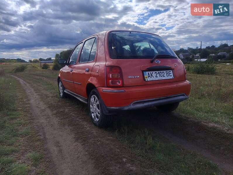 Хэтчбек Nissan Micra 2001 в Харькове