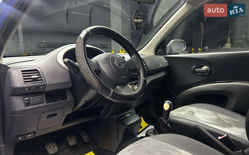 Хэтчбек Nissan Micra 2004 в Черновцах фото 9 Хэтчбек Nissan Micra 2004 в Черновцах