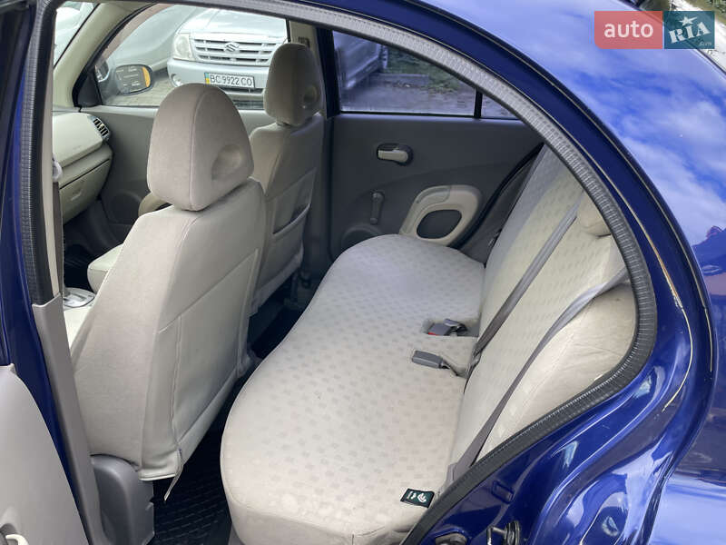 Хетчбек Nissan Micra 2003 в Львові