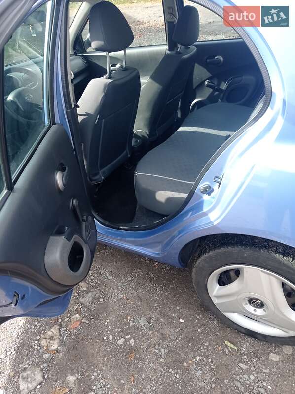 Хэтчбек Nissan Micra 2004 в Виннице