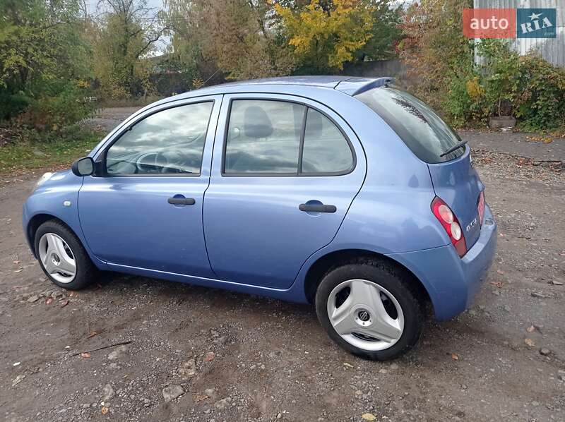 Хэтчбек Nissan Micra 2004 в Виннице