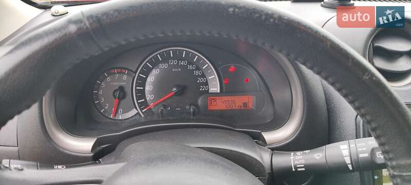 Хэтчбек Nissan Micra 2014 в Киеве фото 18 Хэтчбек Nissan Micra 2014 в Киеве