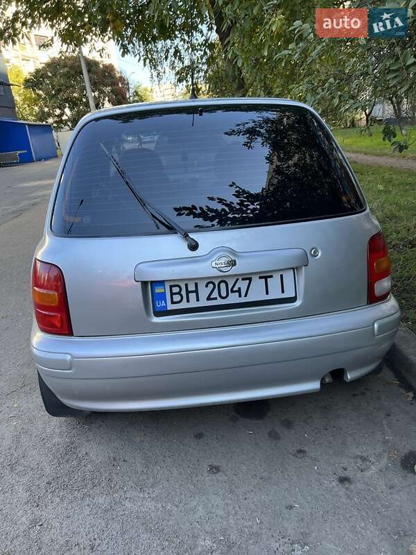 Хэтчбек Nissan Micra 1998 в Одессе
