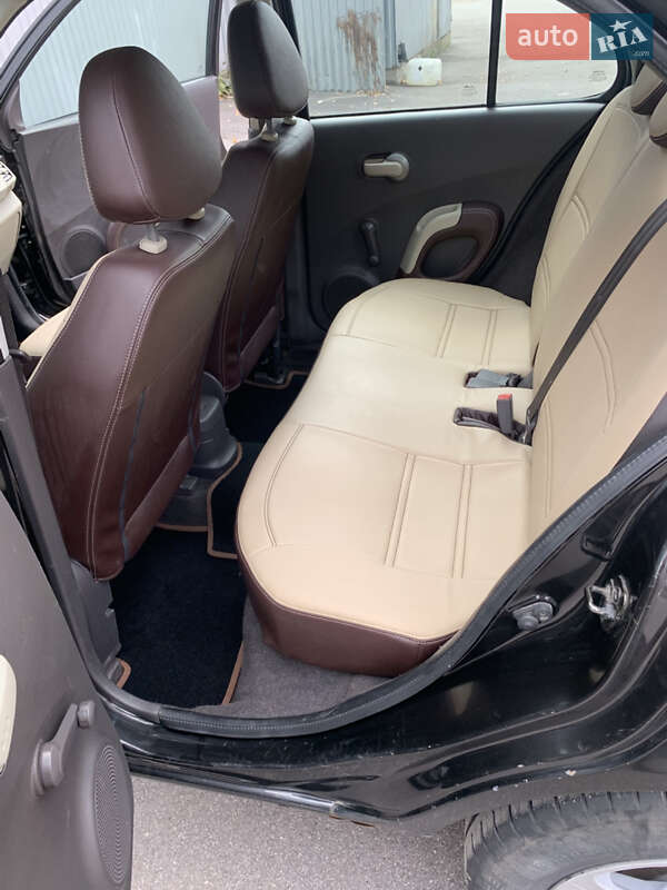 Хэтчбек Nissan Micra 2007 в Виннице