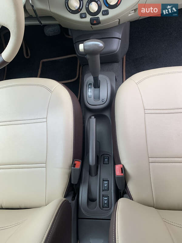 Хэтчбек Nissan Micra 2007 в Виннице