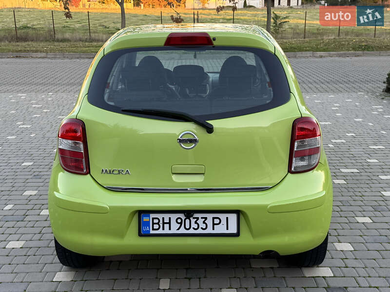 Хетчбек Nissan Micra 2013 в Одесі