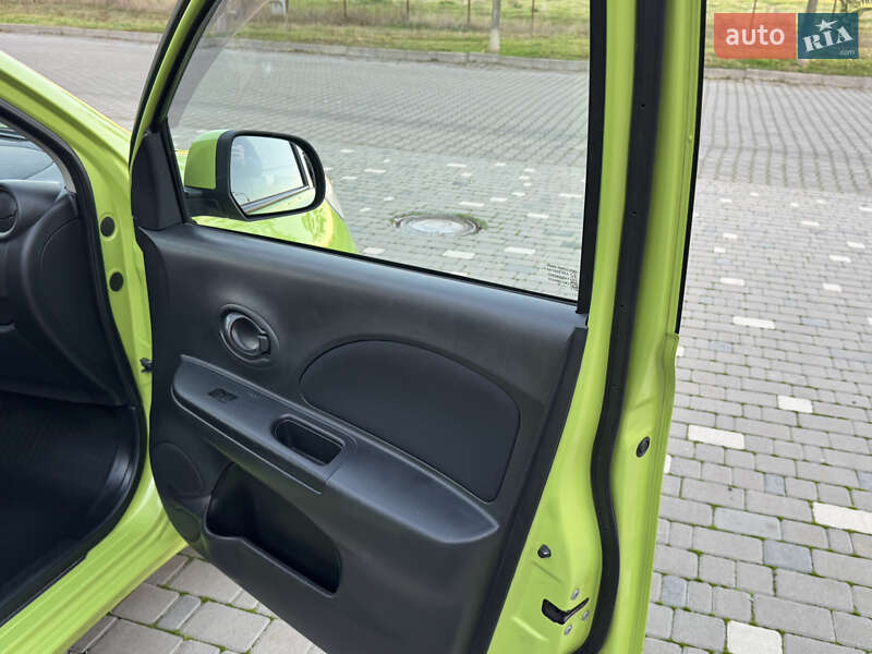 Хетчбек Nissan Micra 2013 в Одесі