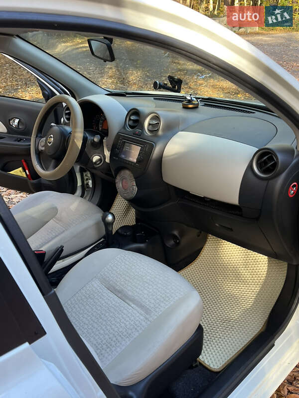 Хэтчбек Nissan Micra 2011 в Львове