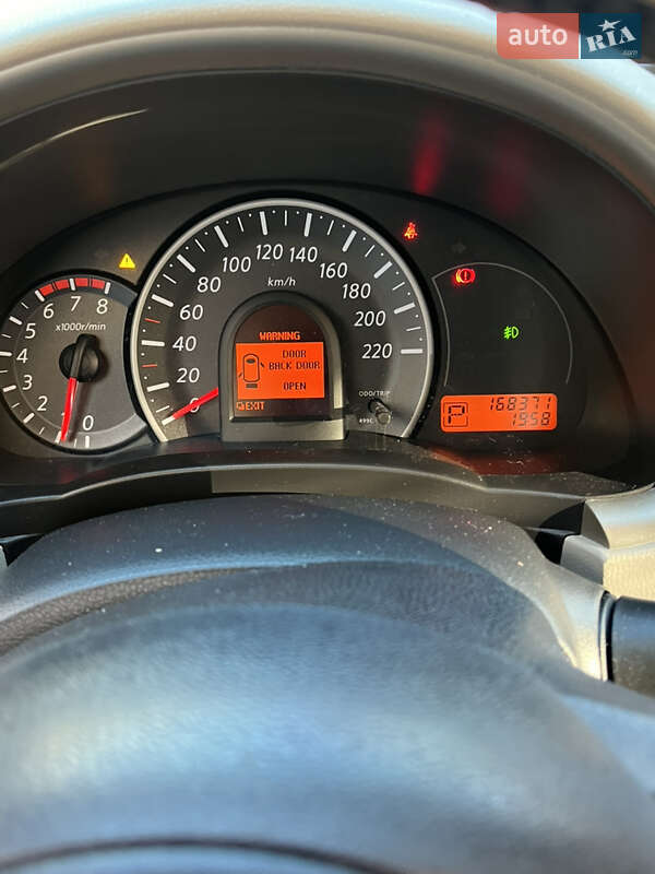 Хэтчбек Nissan Micra 2011 в Львове