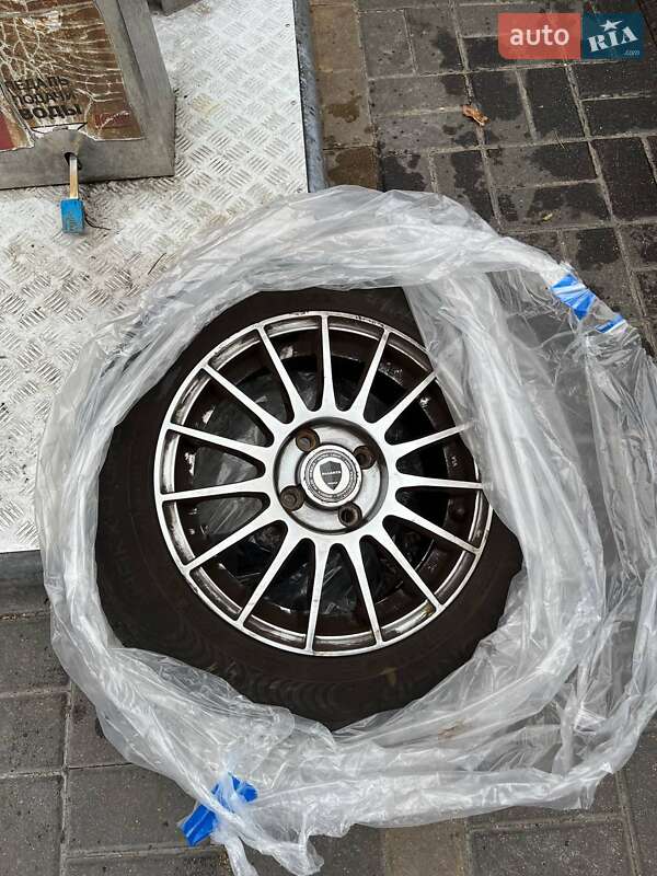 Хетчбек Nissan Micra 2013 в Києві фото 5 Хетчбек Nissan Micra 2013 в Києві