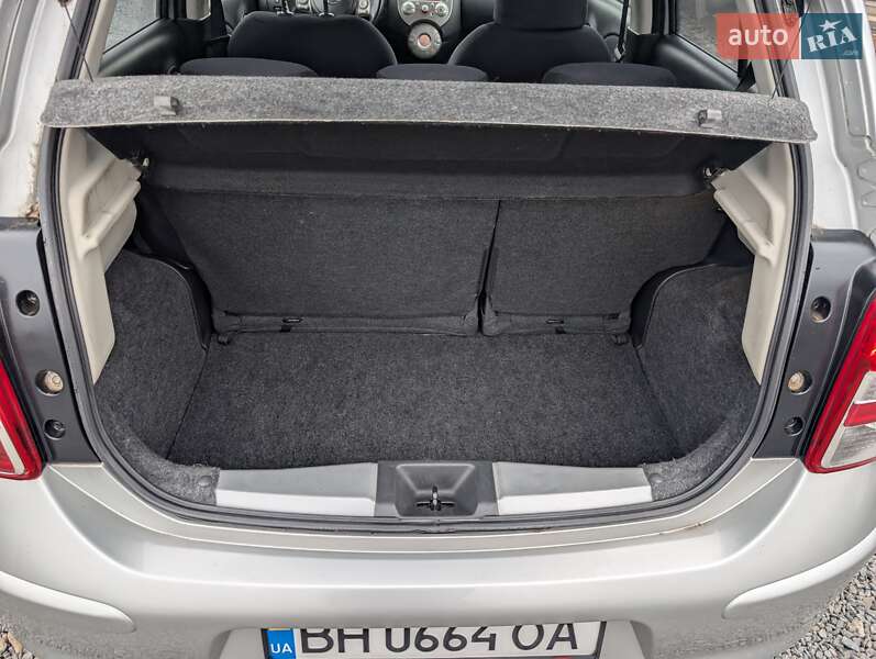 Хетчбек Nissan Micra 2011 в Рівному