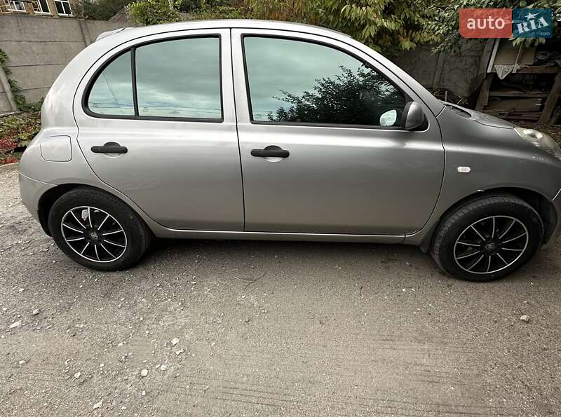 Хетчбек Nissan Micra 2005 в Запоріжжі